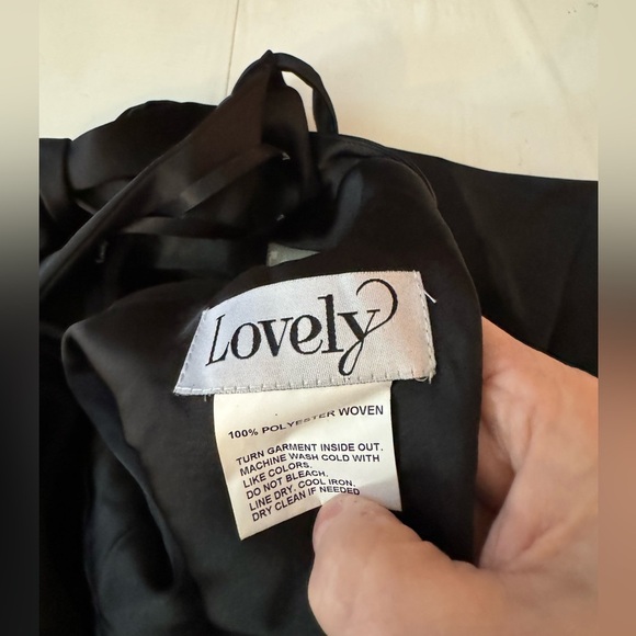 Lovely Imogen Draped Twist Halter Tie Back Trumpet Gown Black XL - Picture 7 of 10